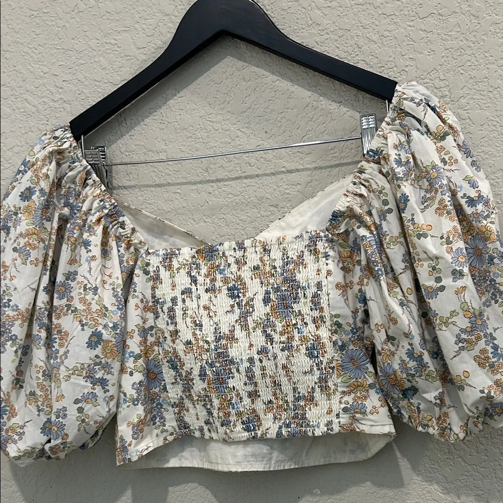 Abercrombie & Fitch Floral Off-Shoulder Blouse